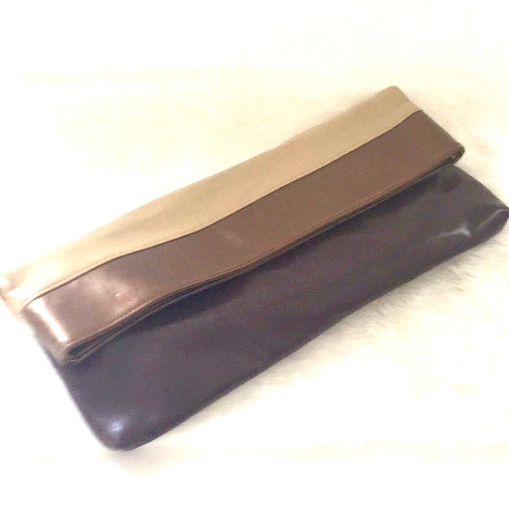 Daisy Fuentes clutch foldover evening bag